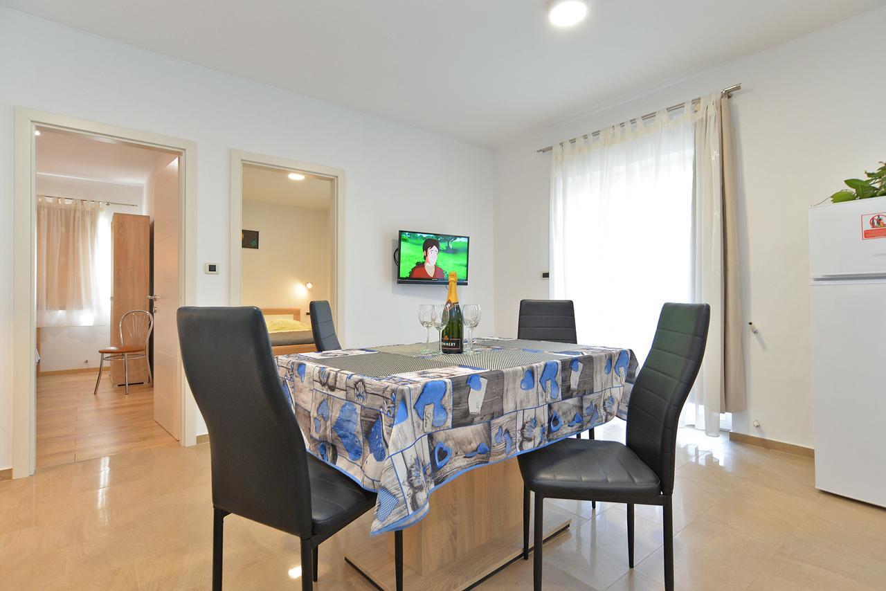 Apartments Elizabeta 1701 Фажана Экстерьер фото